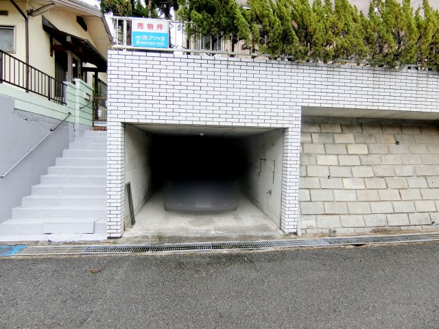 広島市東区福田7丁目　中古一戸建ての駐車場|駐車場があります