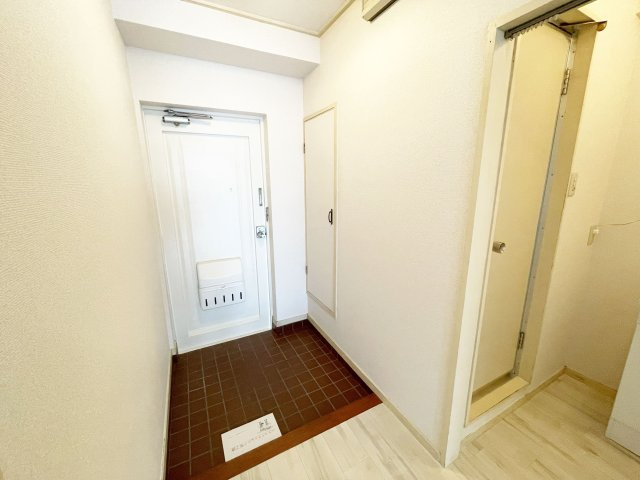 第2スカイハイツタカラの玄関