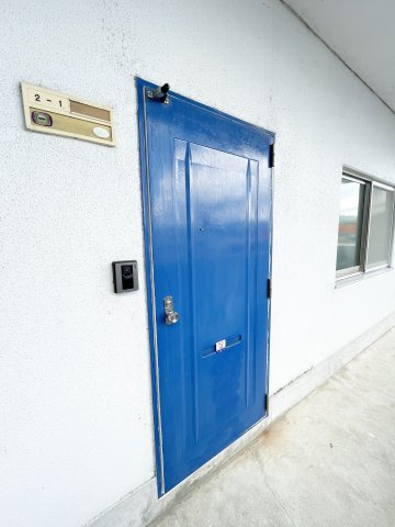 第2スカイハイツタカラの玄関