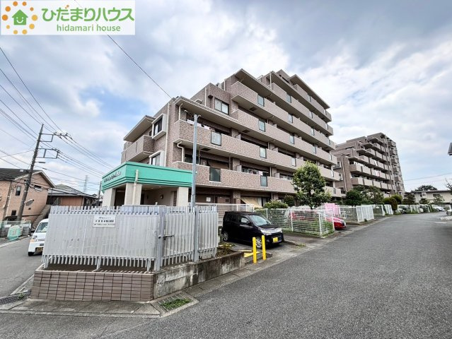 西区宮前町　中古マンション　モリス大宮日進弐番館の駐車場
