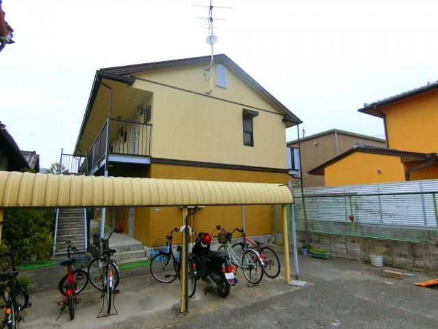 ラフォーレ本町の外観