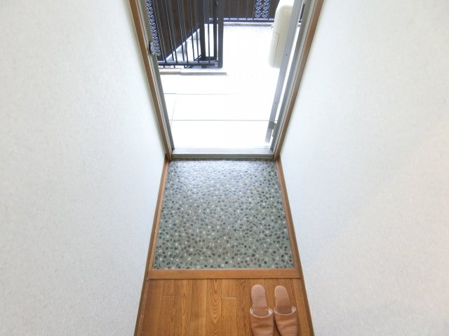 ラフォーレ本町の玄関