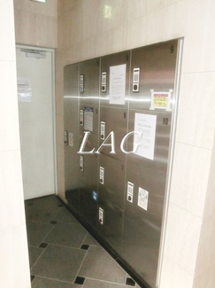 【その他共用部分】 | 宅配ボックスになります。