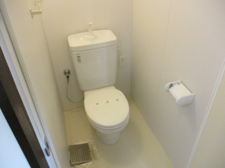 【トイレ】 | マンション興 | ※写真は反転タイプを使用しています。