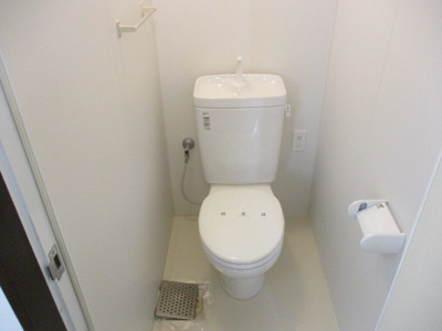 【トイレ】 | マンション興 | ※写真は反転タイプを使用しています。