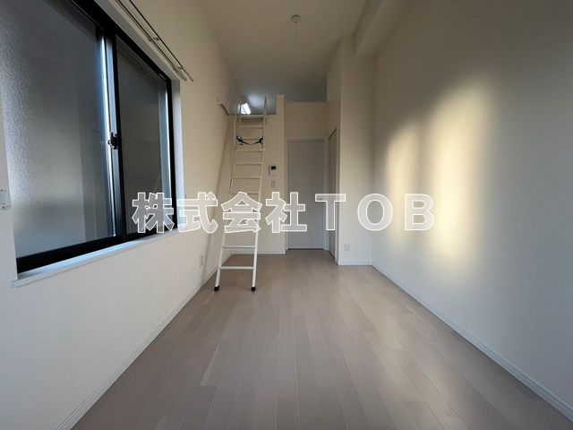 【洋室】 | EASE-イーズ-