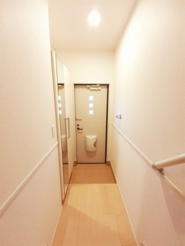 【玄関】 | カッツェ＆ラッテ　Ⅰ | 明るい玄関です