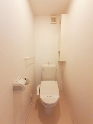 【トイレ】 | カッツェ＆ラッテ　Ⅰ | 落ち着いたトイレです