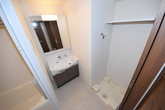 プレサンス阿波座駅前の洗面所