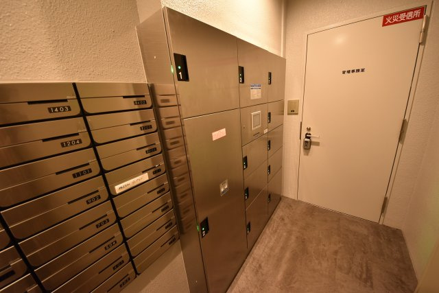 プレサンス阿波座駅前