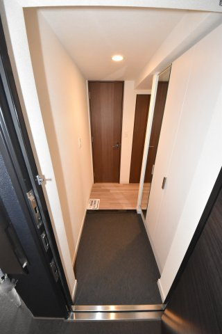 プレサンス阿波座駅前の玄関