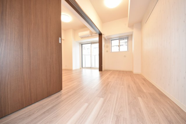 プレサンス阿波座駅前の寝室