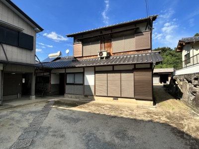 【外観】 | 石井3丁目中古住宅 | 主屋