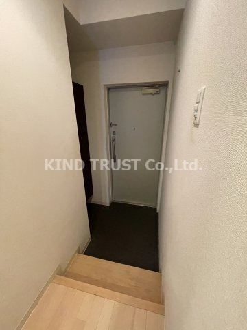 カルムレトリア西梅田の玄関|きれいな玄関です