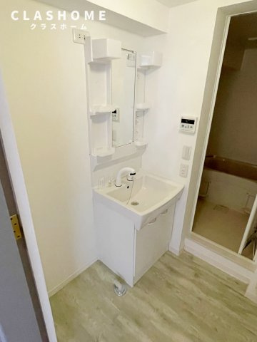 第1知商ビル　　　  刈谷市近郊の賃貸はクラスホームの洗面所|同物件の別部屋になります。