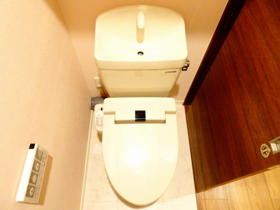 【トイレ】 | ウェルスクエアイズム三軒茶屋