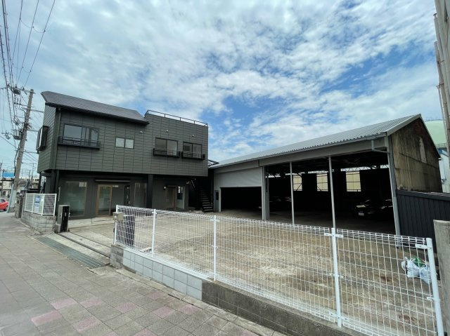 硯町１丁目事務所付貸工場の外観