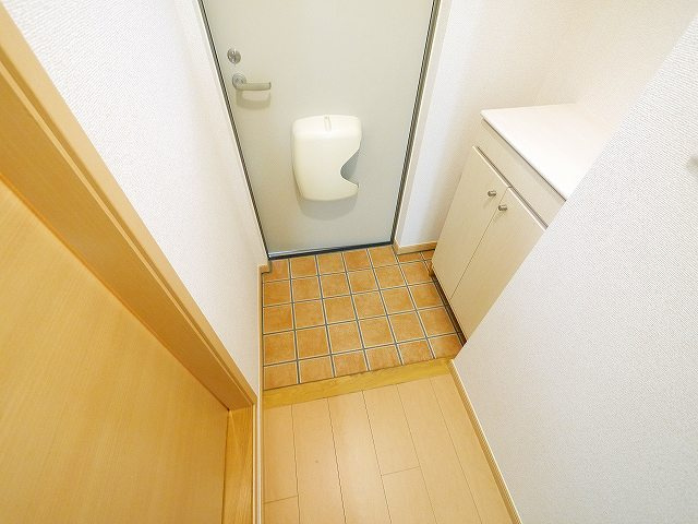 ウエストメゾンＡの玄関|毎日通る玄関はこちらです