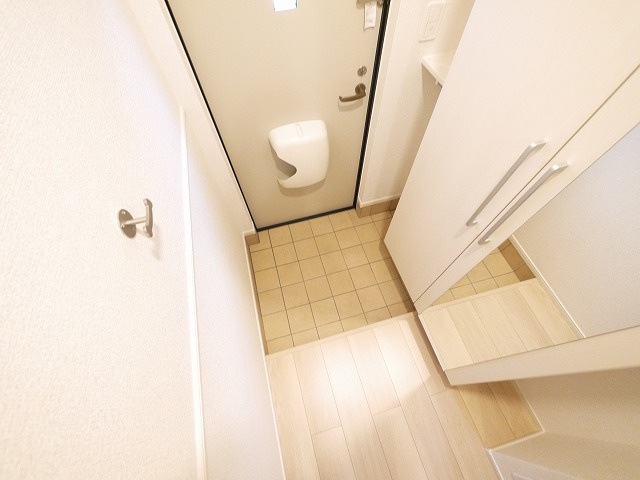 イターナルパレス　Ⅲの玄関|落ち着いた玄関です