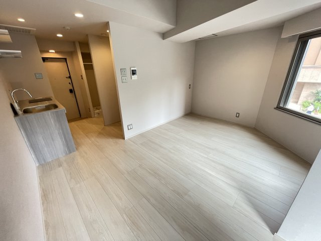 ART　APARTMENT　IN　Ootaka-no-Moriの内装