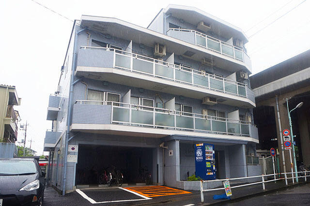 ソレイユ綾瀬の画像