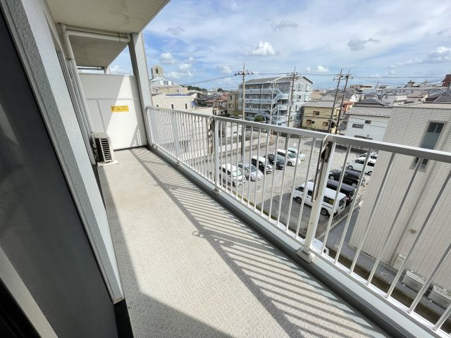 アーバニタのバルコニー