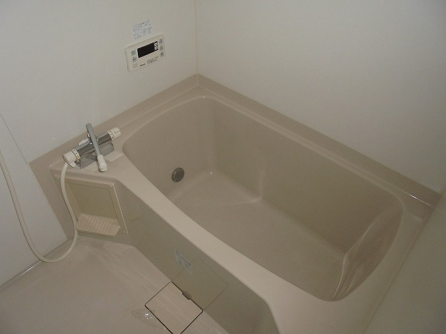 パールグランデの浴室|日々の疲れを癒すお風呂付です
※反転の場合がございます。