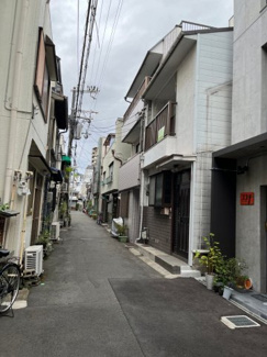 【前面道路含む現地写真】