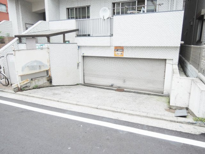 【駐車場】 | ストーク大通り公園第一 | 駐車場です。