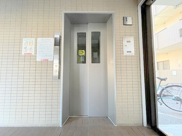 コスモ三郷リバーピアのその他共用部分|エレベーターの写真になります。