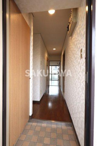 モンシャトー足利成和の玄関|2025年4月撮影。