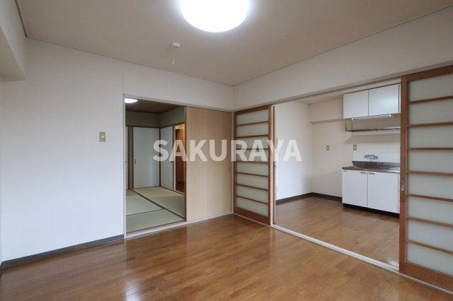 モンシャトー足利成和の洋室|2025年4月撮影。