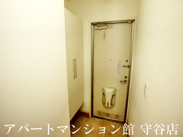Riziere Aの玄関
