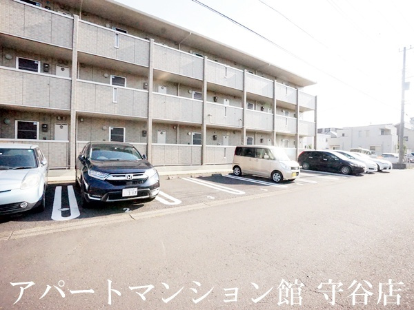 Riziere Aの駐車場
