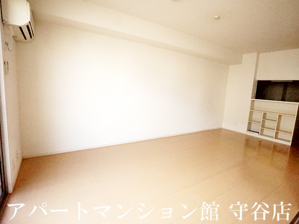 Riziere Aの居間・リビング