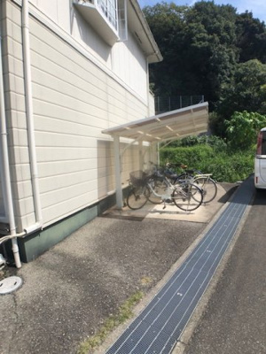 【駐車場】 | エステートピアドミトリーⅠ・Ⅱ | 駐輪場