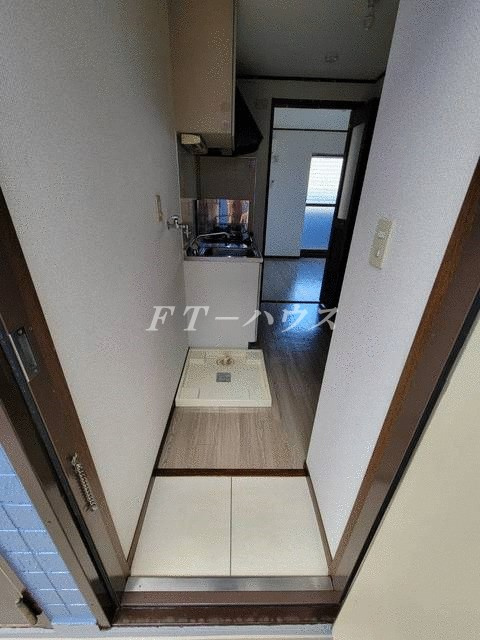 ローズパーク壱番館の玄関