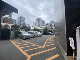 【駐車場】