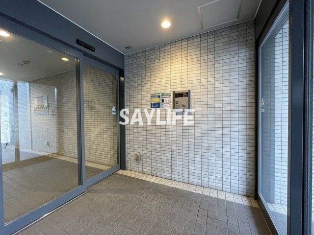 シャラロステのエントランス