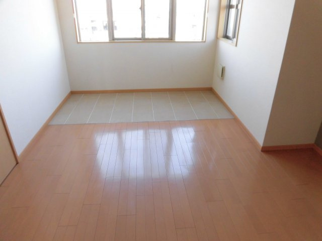 リバーズマンション築捨Ⅱの洋室|イメージ写真