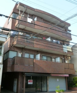 【外観】 | イージス高円寺 | 鉄筋コンクリート造のがっちりとした建物。