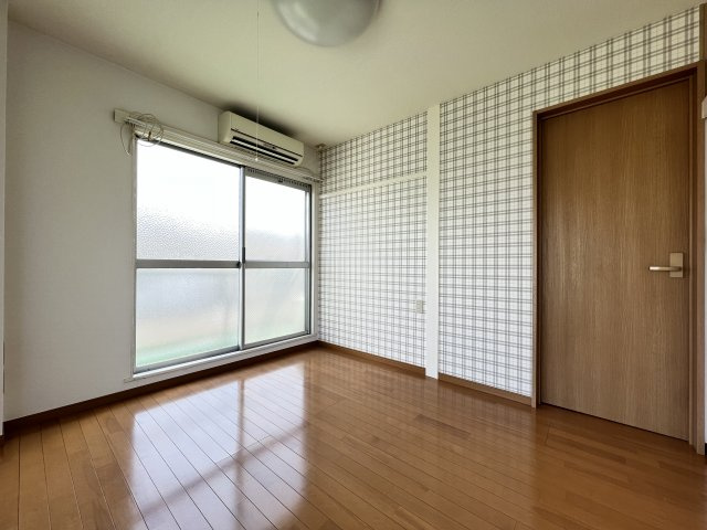 嶋村マンションの寝室