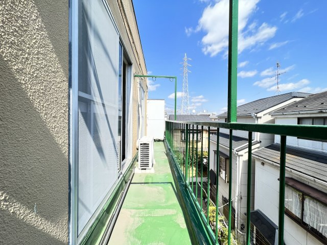 嶋村マンションのバルコニー