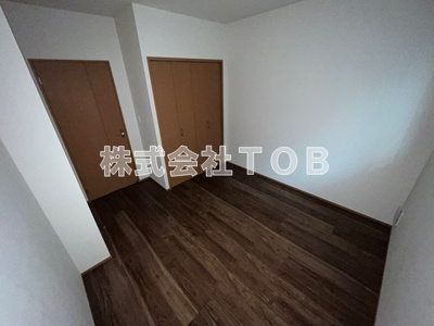 【洋室】 | カールスルーエ吉祥寺 | サービスルーム6.2帖