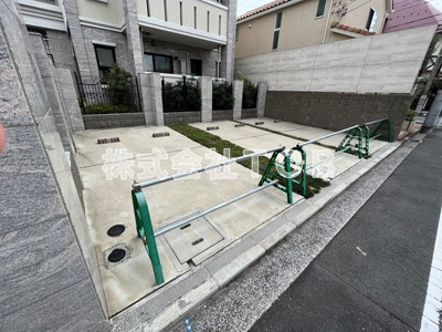 【駐車場】 | カールスルーエ吉祥寺