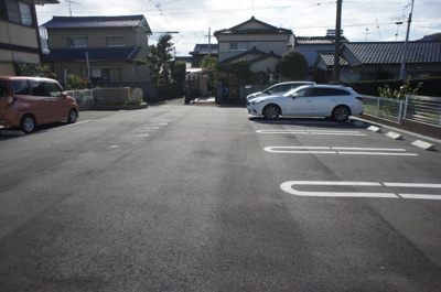 【駐車場】 | RADIA | RADIA　お問合せはなご家おもてなし不動産へ。