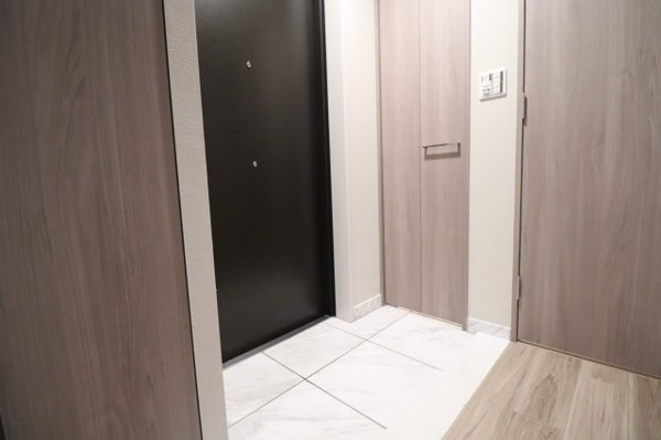 【玄関】 | 【玄関】シューズインクローゼット付きです！フラットな玄関で、お掃除も楽々です！