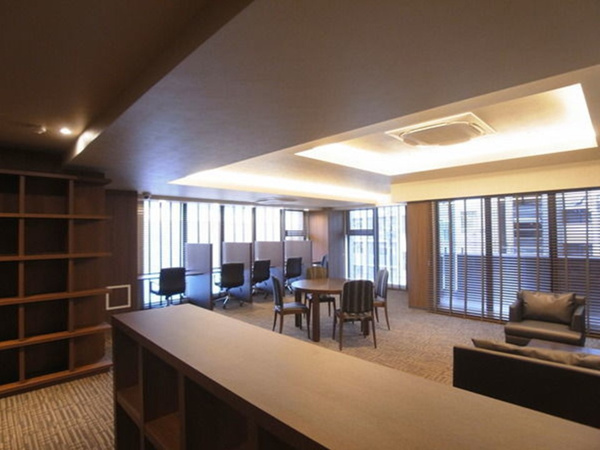 【その他共用部分】 | 【共用部分】ライブラリーラウンジです。様々なシチュエーションに対応した学習ルームでございます。