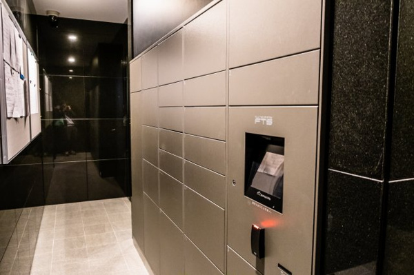 【設備】 | 【宅配ボックス】様々なサイズの宅配ボックスがあるので宅配注文の幅が広がります☆