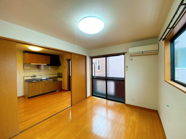 OASIS　SATONAKA　Bの内装